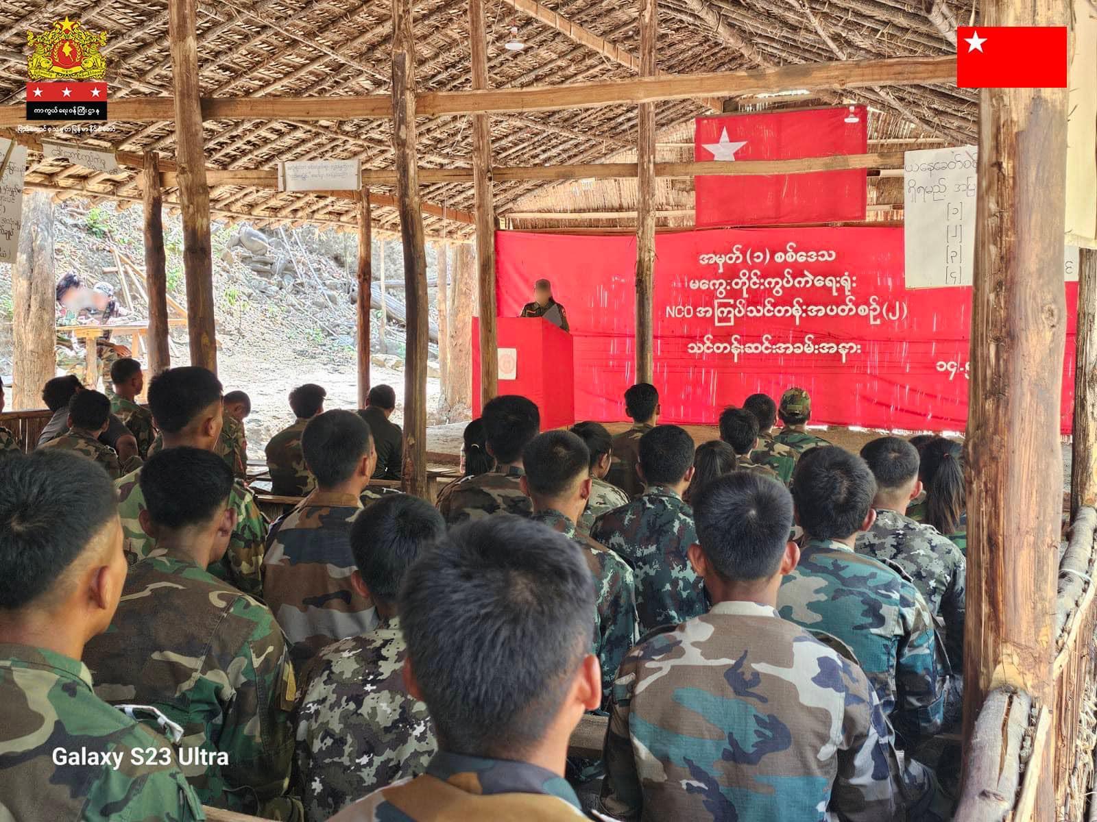 တိုက်ပွဲဝင်ဖို့ လေ့ကျင့်၊ ပြင်ဆင်နေတဲ့ PDF ရဲဘော်တွေ/Photo - MOD
